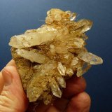 Quartz
Fingers for size
(Autor: Pierre Joubert)