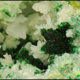 Cerussite, adamite and duftite
80 x 57 x 50 mm
(Autor: Pierre Joubert)