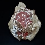 Fluorite, Calcite
125 mm x 110 mm x 53 mm
(Autor: Don Lum)