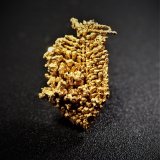 Gold
16 mm x 11 mm x 6 mm
(Autor: Don Lum)