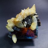 Fluorite, Calcite, Sphalerite
125 mm x 115 mm
(Autor: Don Lum)