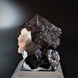Cassiterite
62 mm x 53 mm x 50 mm
(Autor: Don Lum)