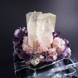 Calcite,  Quartz (variety amethyst)
162 mm x 125 mm x 120 mm
(Autor: Don Lum)