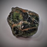 Quartz (variety Cr-rich chalcedony)
34 mm x 31 mm  x 27 mm
(Autor: Don Lum)