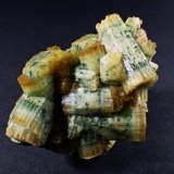 Beryl (variety aquamarine, variety heliodor), Feldspar, Schorl
52 mm x 47 mm x 30 mm
(Autor: Don Lum)
