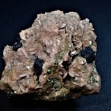 Rhodochrosite, Sphalerite, Pyrite
61 mm x 60 mm x 41 mm
(Autor: Don Lum)