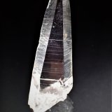 Quartz (variety tessin habit)
72 mm x 30 mm x 23 mm
(Autor: Don Lum)