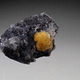 Valentinite
35mm x 28mm x 17mm
(Autor: Don Lum)