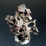 Silver
46mm x 44mm x 9.5mm
(Autor: Don Lum)