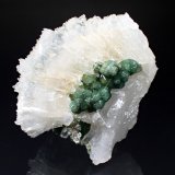 Cookeite, Quartz
42mm x 37mm x 22mm
(Autor: Don Lum)