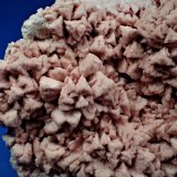 Rhodochrosite
15.2 cm x 11.7 cm x 4.7 cm
(Autor: Don Lum)