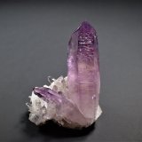Quartz (variety amethyst)
45 mm x 30 mm x 30 mm
(Autor: Don Lum)