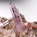 Quartz ((variety amethyst), Calcite
112 mm x 83 mm x 60 mm
(Autor: Don Lum)
