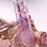 Quartz ((variety amethyst), Calcite
112 mm x 83 mm x 60 mm
(Autor: Don Lum)