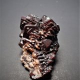 Descloizite
24 mm x 19 mm x 12 mm
(Autor: Don Lum)