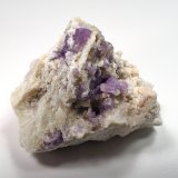 Fluorapatite, Quartz
41 mm x 35 mm x 33 mm
(Autor: Don Lum)
