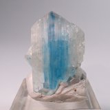 Euclase
20 mm x 17 mm x 13 mm
(Autor: Don Lum)
