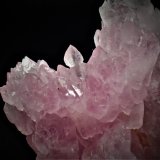 Quartz (variety rose quartz)
110  mm x 70 mm x 65 mm
(Autor: Don Lum)