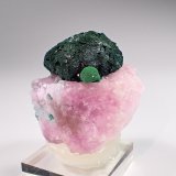 Malachite, Calcite (variety cobalt-bearing), Chrysocolla
40 mm x 40 mm x 30 mm
(Autor: Don Lum)