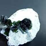 Volborthite, Dickite
43 x 27 mm x 18 mm
(Autor: Don Lum)