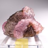 Quartz (variety rose quartz, variety smoky quartz)
90 mm x 63 mm x 65 mm
(Autor: Don Lum)