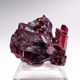 Proustite
22 mm x 20 mm x 17 mm
(Autor: Don Lum)