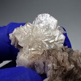 Cerussite, Baryte
30 mm x 21 mm
(Autor: Don Lum)