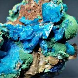 Liroconite, Olivenite
48 mm x 30 mm
(Autor: Don Lum)