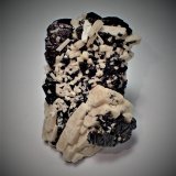Magnetite (variety Ti-bearing), Microcline
53 mm x 39 mm x 22 mm
(Autor: Don Lum)