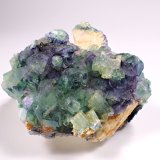 Beryl (variety aquamarine, variety heliodor), Fluorite, Feldspar
71 mm x 63 mm x 57 mm
(Autor: Don Lum)