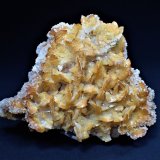 Dolomite, Calcite
84 mm x 55 mm x 45 mm
(Autor: Don Lum)