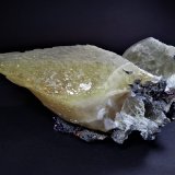 Calcite, Chalcopyrite
291 mm x 160 mm
(Autor: Don Lum)