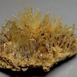 Calcite
8 x 5.5 cm
(Autor: Martin Rich)