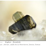 Brookite on Quartz
fov 3.8 mm
(Autor: ploum)