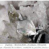 Bertrandite and Anatase
fov 5.8 mm
(Autor: ploum)