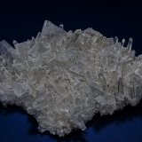 Quartz, Barite
25.4 x 17.8 cm
(Autor: am mizunaka)
