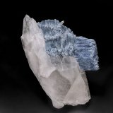 Quartz, Beryl
9.7 x 7.0 cm
(Autor: am mizunaka)