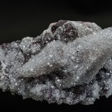 Quartz, Calcite
6.5 x 4.2 cm
(Autor: am mizunaka)