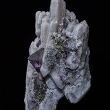 Quartz, Fluorite, Pyrite, Sphalerite
15.0 x 7.5 cm
(Autor: am mizunaka)