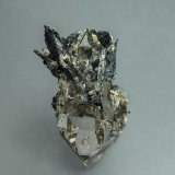 Quartz, Hematite, Rutile
5.4 x 3.4 cm
(Autor: am mizunaka)