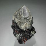 Quartz, Hematite, Rutile
5.4 x 3.4 cm
(Autor: am mizunaka)