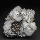 Quartz, Calcite, Siderite
7.6 x 6.7 cm
(Autor: am mizunaka)