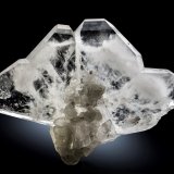 Quartz (japan law twin) with Dolomite
21.5 x 7.5 x 16 cm / main crystal: 11 cm.
(Autor: MIM Museum)