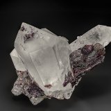 Quartz, Axinite-(Fe)
8.8 x 8.0 cm
(Autor: am mizunaka)