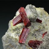 Realgar
H: 6 cm x W: 5 cm x D: 4.5 cm; Largest Crystal: 1.
(Autor: Adrian Pripoae)