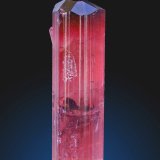 Elbaite (variety rubellite)
Specimen height 3,5 cm
(Autor: Tobi)