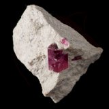 Beryl (var. bixbite)
1.4 x 1.3 x 1.5 cm
(Autor: steven calamuci)