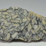 Magnesite (var. pinolite)
10.2 x 4.7 cm
(Autor: Martin Rich)