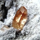 Topaz
Topaz crystal (1,3 cm)
(Autor: Tobi)