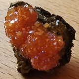 Vanadinite
2x1 cm.
(Autor: Enrique Llorens)